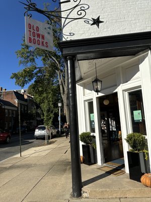 Old Town Books by null