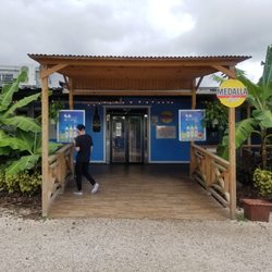 Patria - Entrance