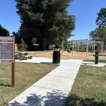 Springwood Park - Parks Near Me - Napa, California