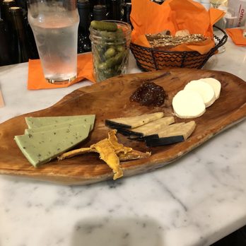 Screwtop Wine Bar - Wine Bars Near Me - Arlington, Virginia Screwtop Wine Bar - Wine Bars Near Me - Arlington, Virginia