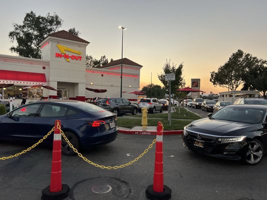 In-N-Out Burger by null