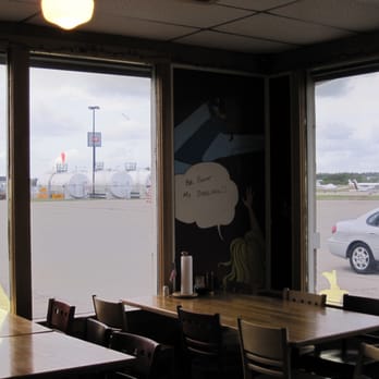 Aviator's Grill - a view of an airport - American Near Me - Spring, Texas