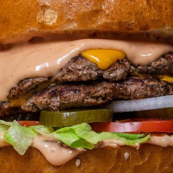8 oz. Burger Bar - Burgers at 8 oz. Burger Bar in Horseshoe Tunica. - Burgers Near Me - Robinsonville, Mississippi 8 oz. Burger Bar - Burgers at 8 oz. Burger Bar in Horseshoe Tunica. - Burgers Near Me - Robinsonville, Mississippi