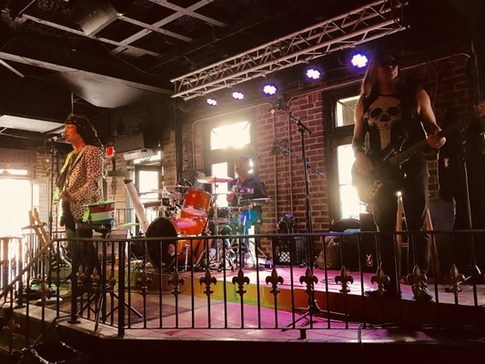 Bourbon Bandstand by null