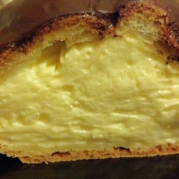 L'Artisan Pastry - Inside of a cream puff - Bakeries Near Me - Everett, Washington L'Artisan Pastry - Inside of a cream puff - Bakeries Near Me - Everett, Washington