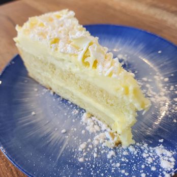 Gusto Mio - Limoncello Mascarpone Cake (4 Stars) - Pizza Near Me - Walnut Creek, California