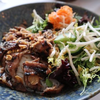 Le Colonial - Vietnamese Near Me - Chicago, Illinois