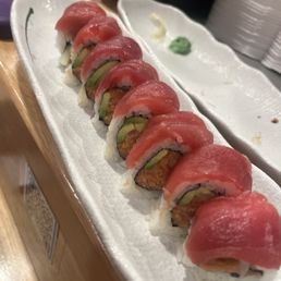 Red Dragon Tuna On Top W/sp Tuna Roll Red Dragon Tuna On Top W/sp Tuna Roll