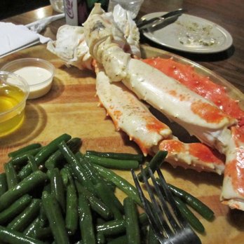 Bob Chinn's Crab House - 20 oz. Alaskan King Crab Legs with Green Beans - Seafood Near Me - Wheeling, Illinois Bob Chinn's Crab House - 20 oz. Alaskan King Crab Legs with Green Beans - Seafood Near Me - Wheeling, Illinois