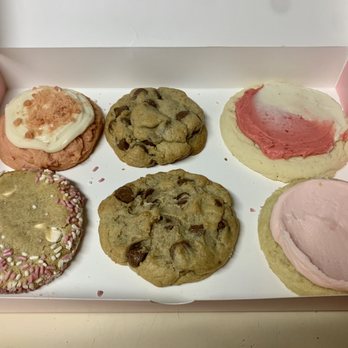 Crumbl - River Marketplace - Bakeries Near Me - Lafayette, Louisiana