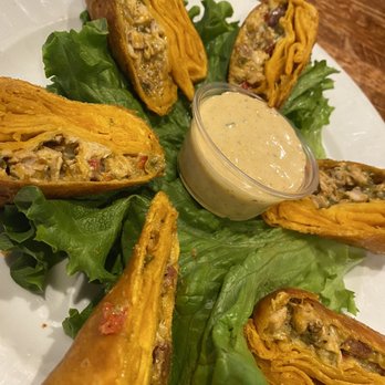 Dogfish Head Alehouse - Andouille Cajun Egg Rolls - Bars Near Me - Gaithersburg, Maryland