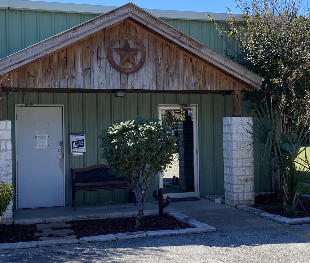 WHITAKERS AUTO BODY & PAINT Updated August 2024 20 Photos & 45