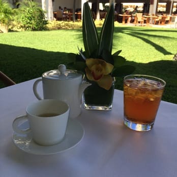 Halekulani Afternoon Tea - Hot jasmine tea and chilled blueberry rooibos - Tea Rooms Near Me - Honolulu, Hawaii