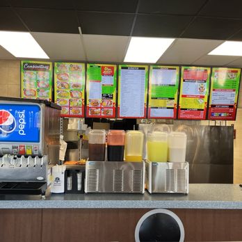 Abelardo's Mexican Fresh - Counter with soda fountain and aqua frescas - Mexican Near Me - St Peters, Missouri
