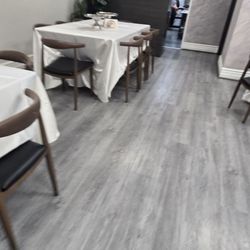 Chop 'N Grill BBQ - Indoor dining area