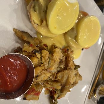 La Dolce Vita - Eggs benidict - Italian Near Me - Detroit, Michigan