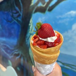 BB Tea - Strawberry Crepe