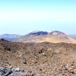 Teleférico en el Teide - El Pico iejo se deja ver.