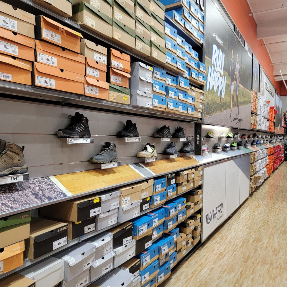 DICK’S SPORTING GOODS Updated September 2024 62 Photos & 94 Reviews