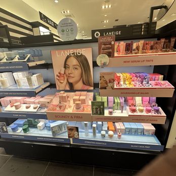SEPHORA - Cosmetics & Beauty Supply Near Me - Ventura, California