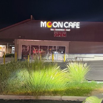 Moon Cafe - Vietnamese Near Me - Apple Valley, California