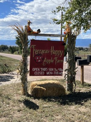 Happy Apple Farm by null