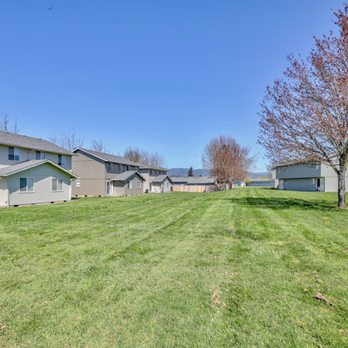 Evergreen Townhouses - Evergreen Townhouses - Apartments Near Me - Springfield, Oregon