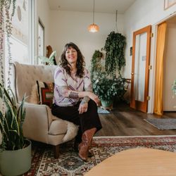Root & Stem Integrative Chinese Medicine - Dr. Jessica Parker has been practicing for over 15 years and specializes in blending East Asian medicine with Functional Labs