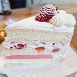 Renew Coffee N Bakery - Strawberry cream cake