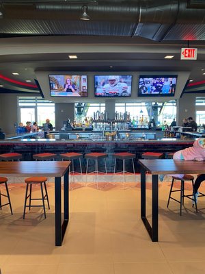 Topgolf by null