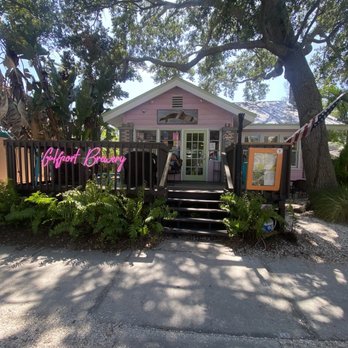 Gulfport Brewery and Eatery - Outside - Breweries Near Me - Gulfport, Florida
