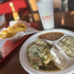 Enchiladas verdes combo
