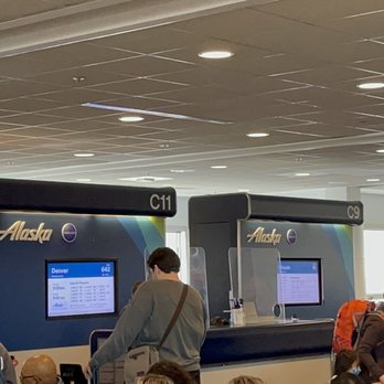 Alaska Airlines - Gate - Airlines Near Me - Seattle, Washington Alaska Airlines - Gate - Airlines Near Me - Seattle, Washington
