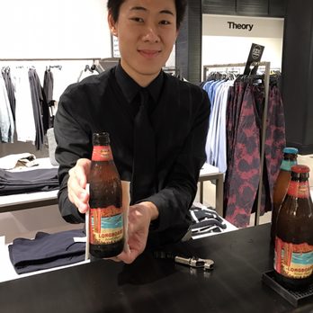 Bloomingdale's - A pop up bar for St Patrick's Day serving up complimentary beer until 8:00pm. - Department Stores Near Me - Honolulu, Hawaii Bloomingdale's - A pop up bar for St Patrick's Day serving up complimentary beer until 8:00pm. - Department Stores Near Me - Honolulu, Hawaii