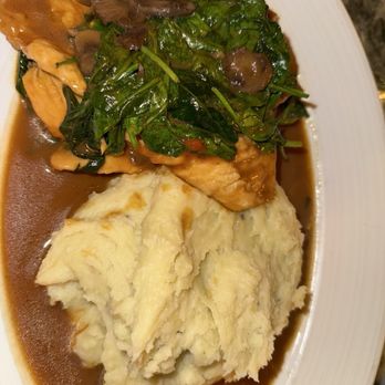 Viron Rondo Osteria - Chicken Marsala - Italian Near Me - Cheshire, Connecticut Viron Rondo Osteria - Chicken Marsala - Italian Near Me - Cheshire, Connecticut