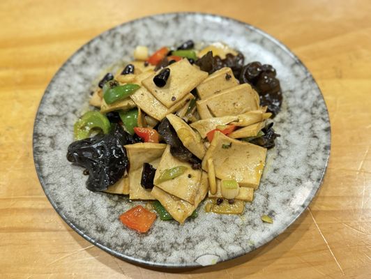 BOS' SiChuan Taste一碟川菜馆 by null