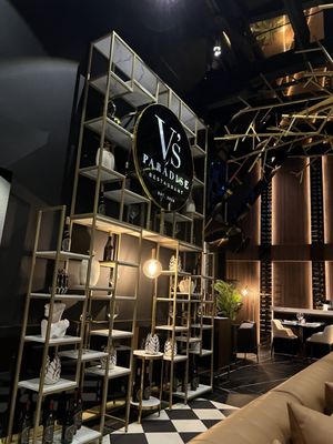 V's Paradise by null