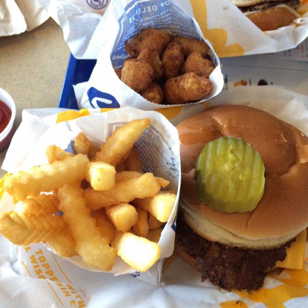 Culver's - Shroom and Swiss burger, fries, and curds. Good quality for chain fast food. - Burgers Near Me - Sturtevant, Wisconsin Culver's - Shroom and Swiss burger, fries, and curds. Good quality for chain fast food. - Burgers Near Me - Sturtevant, Wisconsin