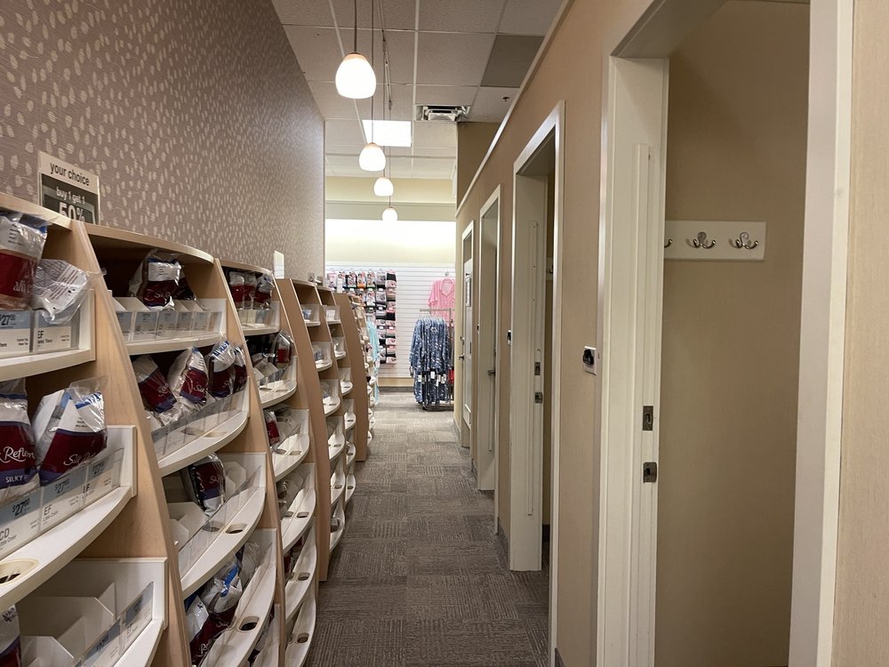 HANESBRANDS 7000 Arundel Mills Cir, Hanover, Maryland Women's