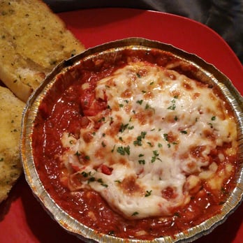 Rome's Pizza - Lasagna and garlic bread - Pizza Near Me - San Antonio, Texas