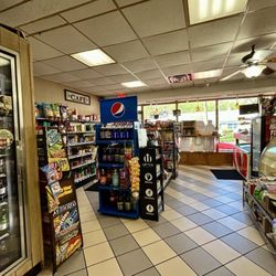 Glenham Town Deli - 4/18/26 - inside