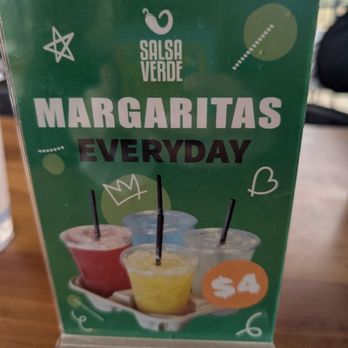 Salsa Verde - Mexican Near Me - St. Charles, Illinois Salsa Verde - Mexican Near Me - St. Charles, Illinois