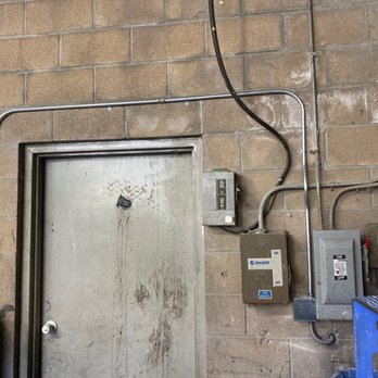 Major Electric - New box - Electricians Near Me Major Electric - New box - Electricians Near Me