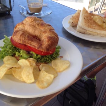 The Lighthouse - Coffee and croissant - Spanish Near Me - Arguineguin, GC