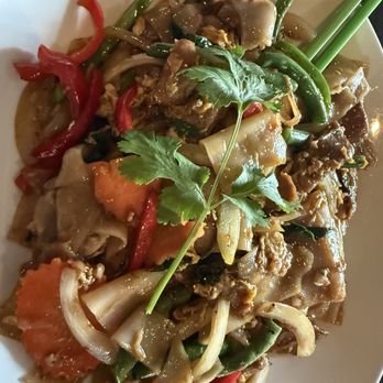 Thai's Thumbz - Richardson - Drunken Noodles - Thai Near Me - Richardson, Texas