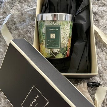 Jo Malone London - in love with this candle - Cosmetics & Beauty Supply Near Me - Vancouver, British Columbia