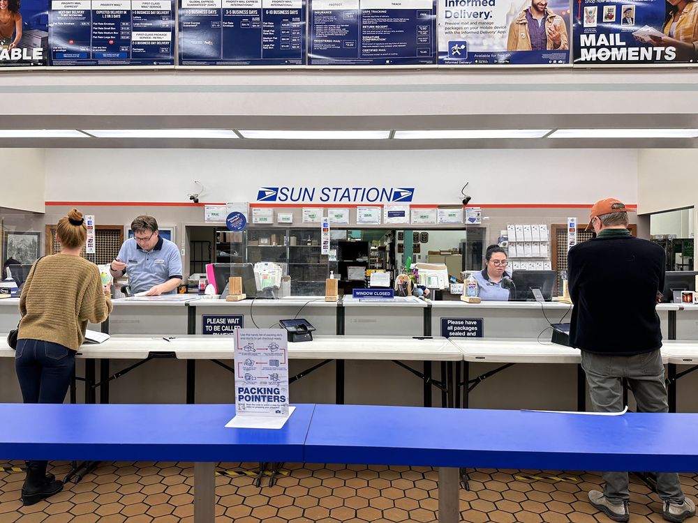 US POST OFFICE Updated August 2024 29 Photos & 51 Reviews 2100 E