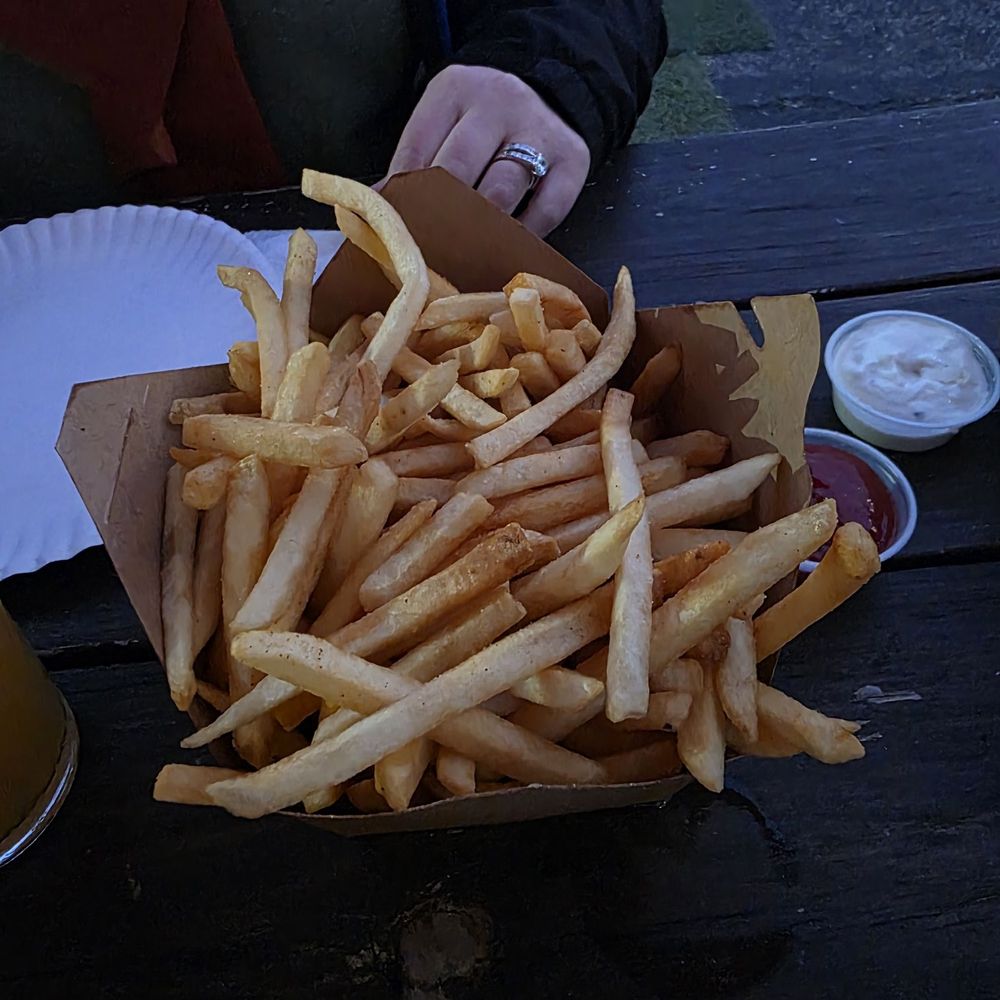 Sopranos Deli - Plentiful garlic fries - Delis Near Me Sopranos Deli - Plentiful garlic fries - Delis Near Me