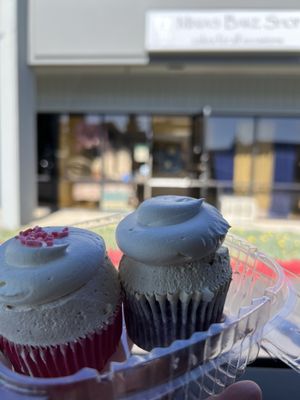 Minia's Bake Shop by null