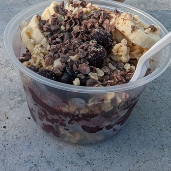Liquid Bean Cafe - Acai bowl with chocolate nibs - Juice Bars & Smoothies Near Me - Del Mar, California